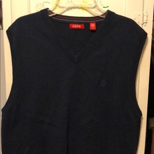 Izod pullover vest